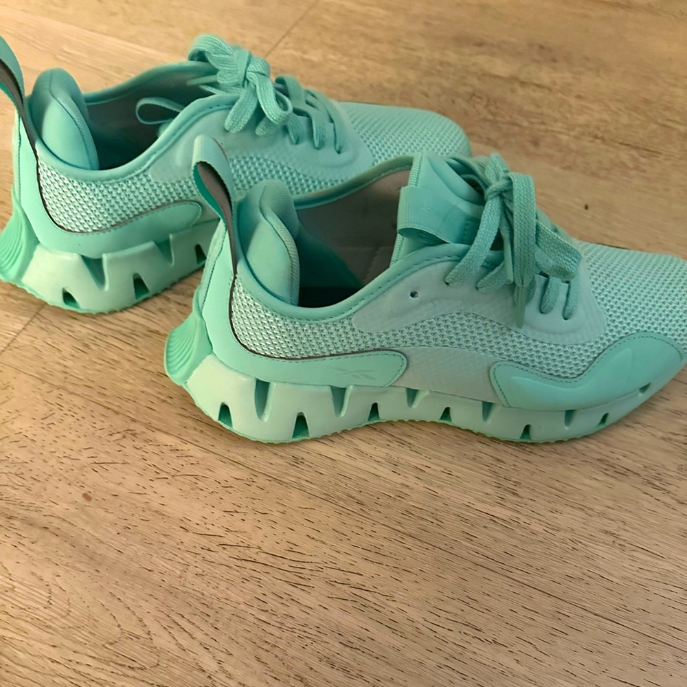 Reebok mint green sneakers